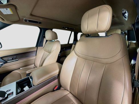 Certified 2025 Land Rover Range Rover Long Wheelbase SE AWD/4WD image 21