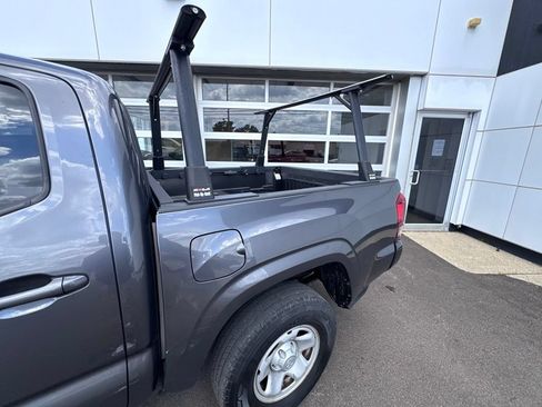 Used 2021 Toyota Tacoma SR AWD/4WD image 33