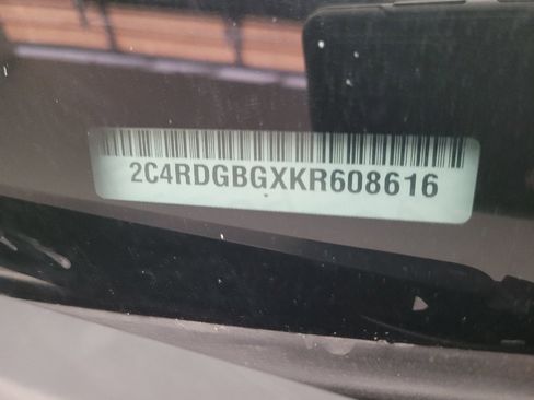 Used 2019 Dodge Grand Caravan SE w/ UConnect Hands-Free Group FWD image 33