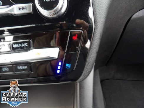 Certified 2022 Ford Explorer Limited w/ Limited Technology Package image 16