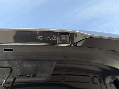 Used 2024 Ford F150 Lightning Platinum image 18