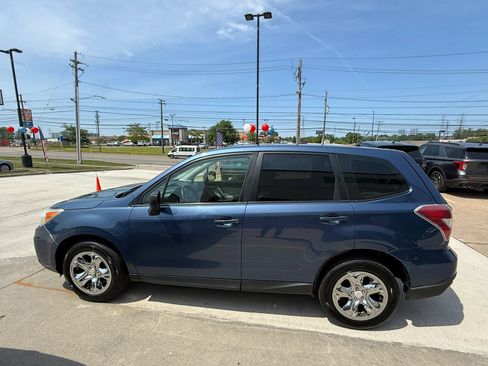 Used 2014 Subaru Forester 2.5i AWD/4WD image 7
