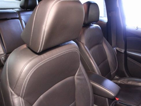 Used 2018 Chevrolet Cruze Premier image 11