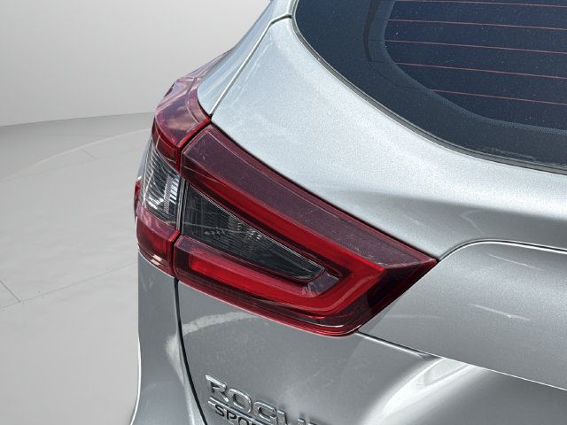 Certified 2021 Nissan Rogue Sport SL w/ Premium Package FWD image 18