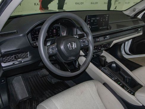 Used 2026 Honda Accord SE image 5