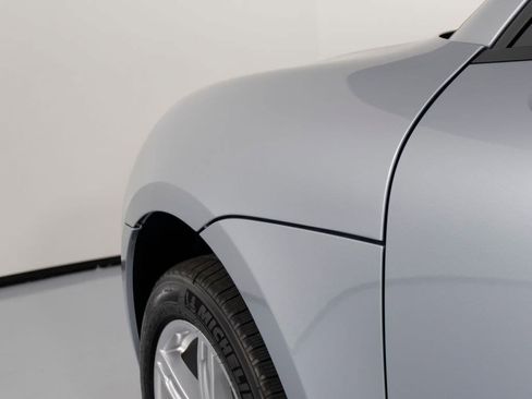 New 2026 Porsche Macan AWD/4WD image 43