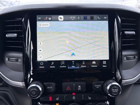 Certified 2024 RAM 2500 Big Horn w/ Sport Appearance Package image 13