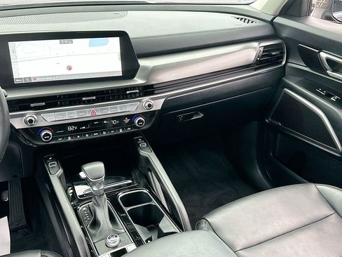 Used 2025 Kia Telluride S image 24