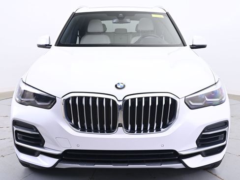 Used 2022 BMW X5 xDrive40i w/ Luxury Seating Package image 10