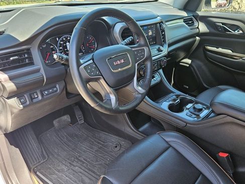 Used 2023 GMC Acadia AT4 w/ Technology Package image 10