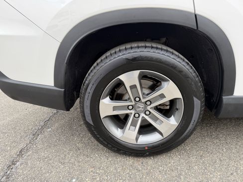 Certified 2023 Honda Pilot EX-L image 9