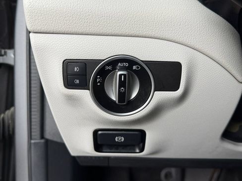 Used 2019 Mercedes-Benz GLA 250 w/ Premium Package image 20