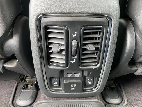 Used 2019 Jeep Grand Cherokee Limited w/ Luxury Group II AWD/4WD image 49