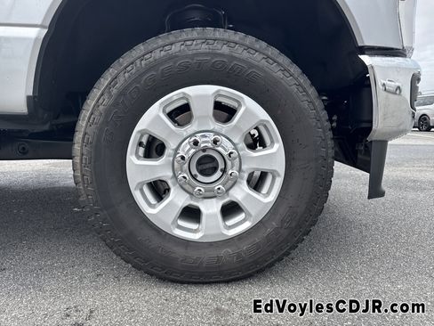 Used 2024 Ford F250 XLT w/ FX4 Off-Road Package image 16