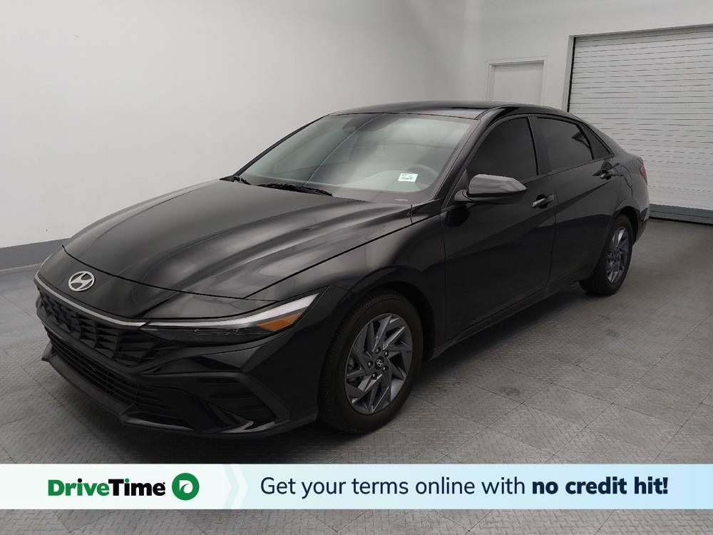 Used 2024 Hyundai Elantra SEL FWD image 1