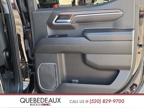 Used 2022 Chevrolet Silverado 1500 RST AWD/4WD image 25