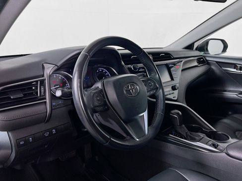 Certified 2020 Toyota Camry SE w/ Carpet Mat Package AWD/4WD image 9