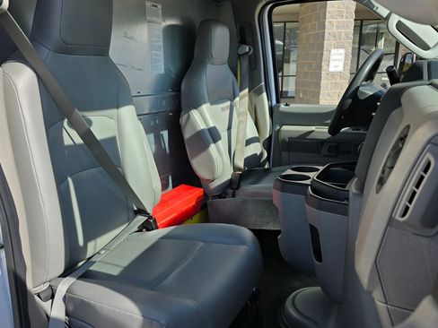 Used 2024 Ford E-350 and Econoline 350 Super Duty w/ Driver's Safety Package image 22