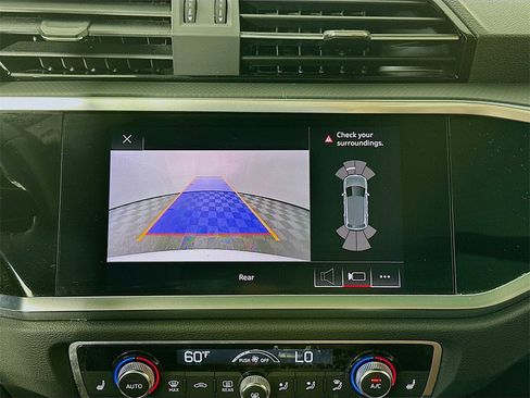 Used 2020 Audi Q3 2.0T Premium Plus w/ Premium Plus Package image 13