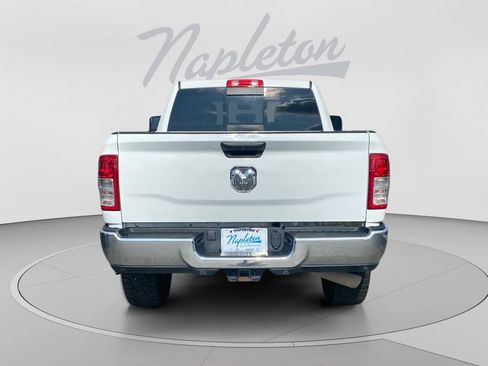 Used 2024 RAM 3500 Tradesman w/ Chrome Appearance Group AWD/4WD image 4
