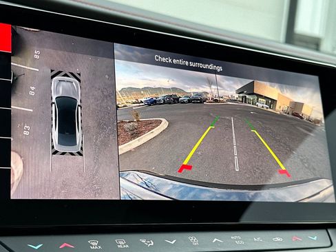 Used 2024 Dodge Charger R/T w/ Plus Group image 21