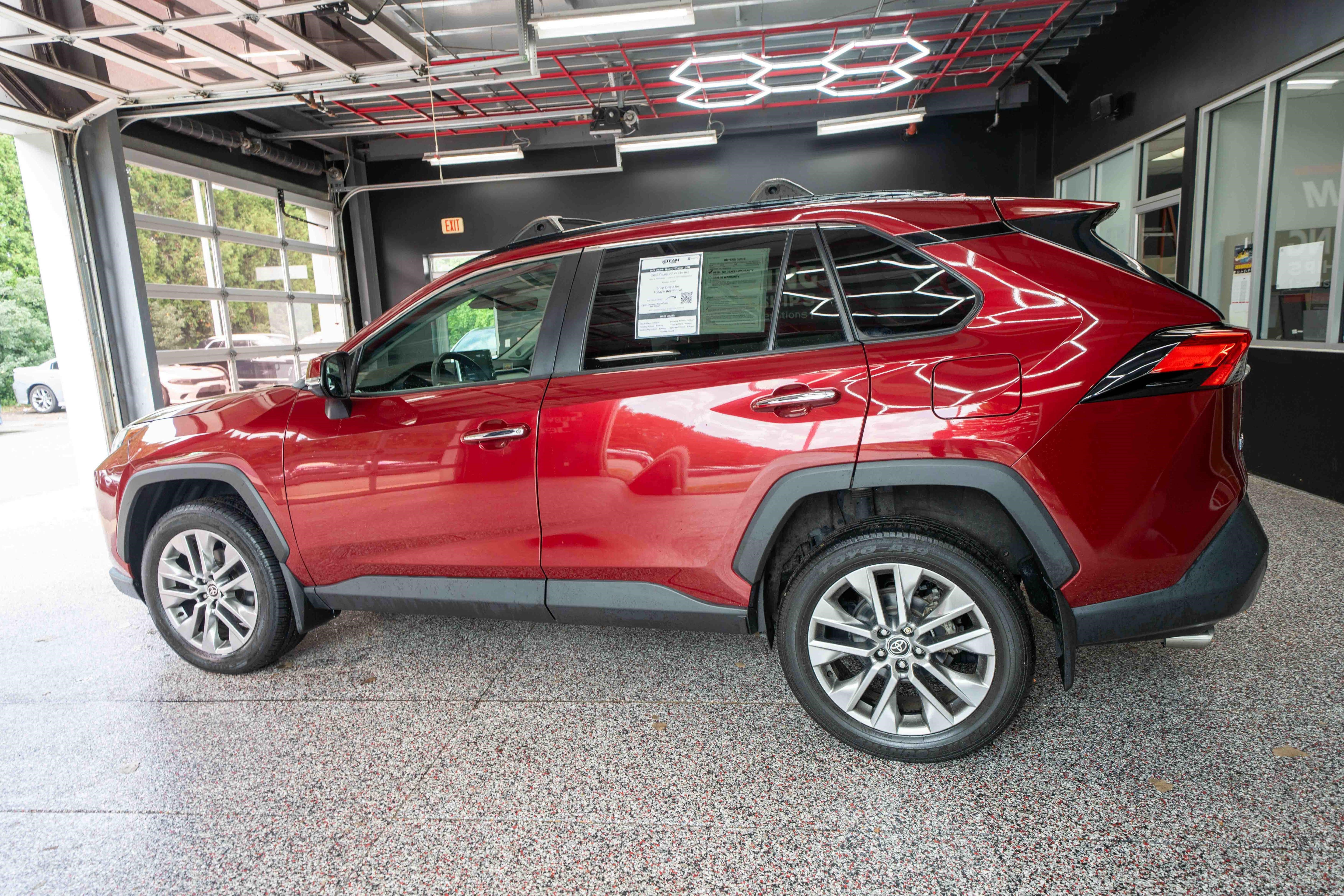 Used 2022 Toyota RAV4 Limited w/ Limited Grade Weather Package AWD/4WD image 2