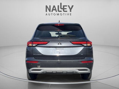 Used 2024 Mitsubishi Outlander SE image 4