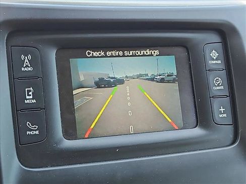 Used 2016 Jeep Cherokee Latitude w/ Safety/Convenience Group FWD image 19