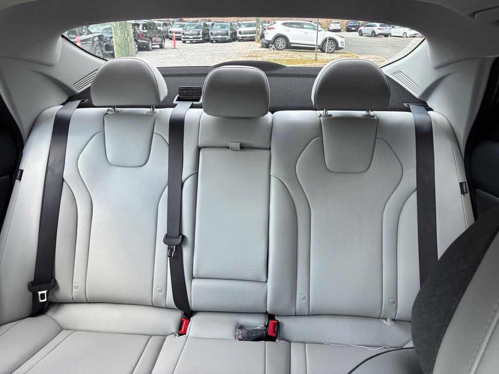 New 2026 Hyundai Elantra SEL Sport FWD image 12