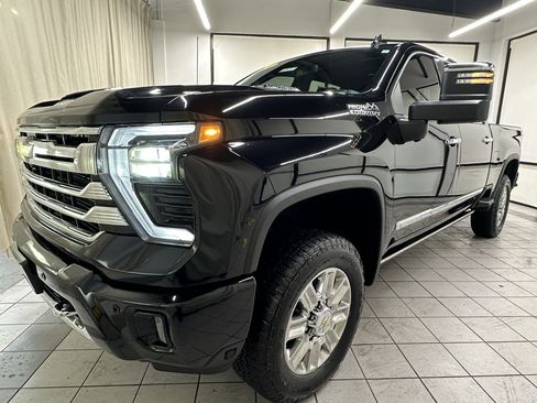 Certified 2024 Chevrolet Silverado 2500 High Country AWD/4WD image 13