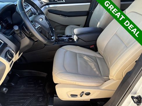 Used 2017 Ford Explorer XLT w/ Equipment Group 202A image 29