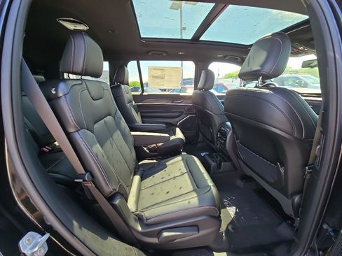 New 2026 Jeep Grand Cherokee L Limited AWD/4WD image 58
