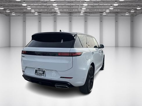 New 2026 Land Rover Range Rover Sport Dynamic SE image 5