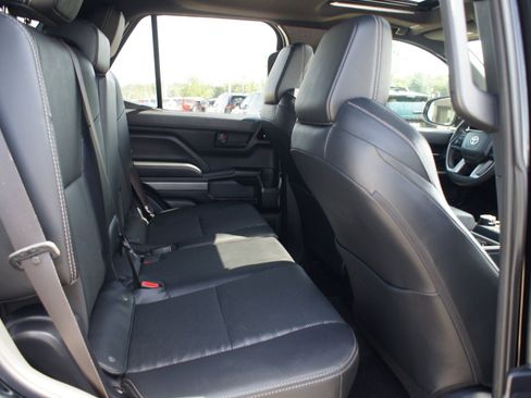 Used 2025 Toyota 4Runner TRD Off-Road Premium AWD/4WD image 21