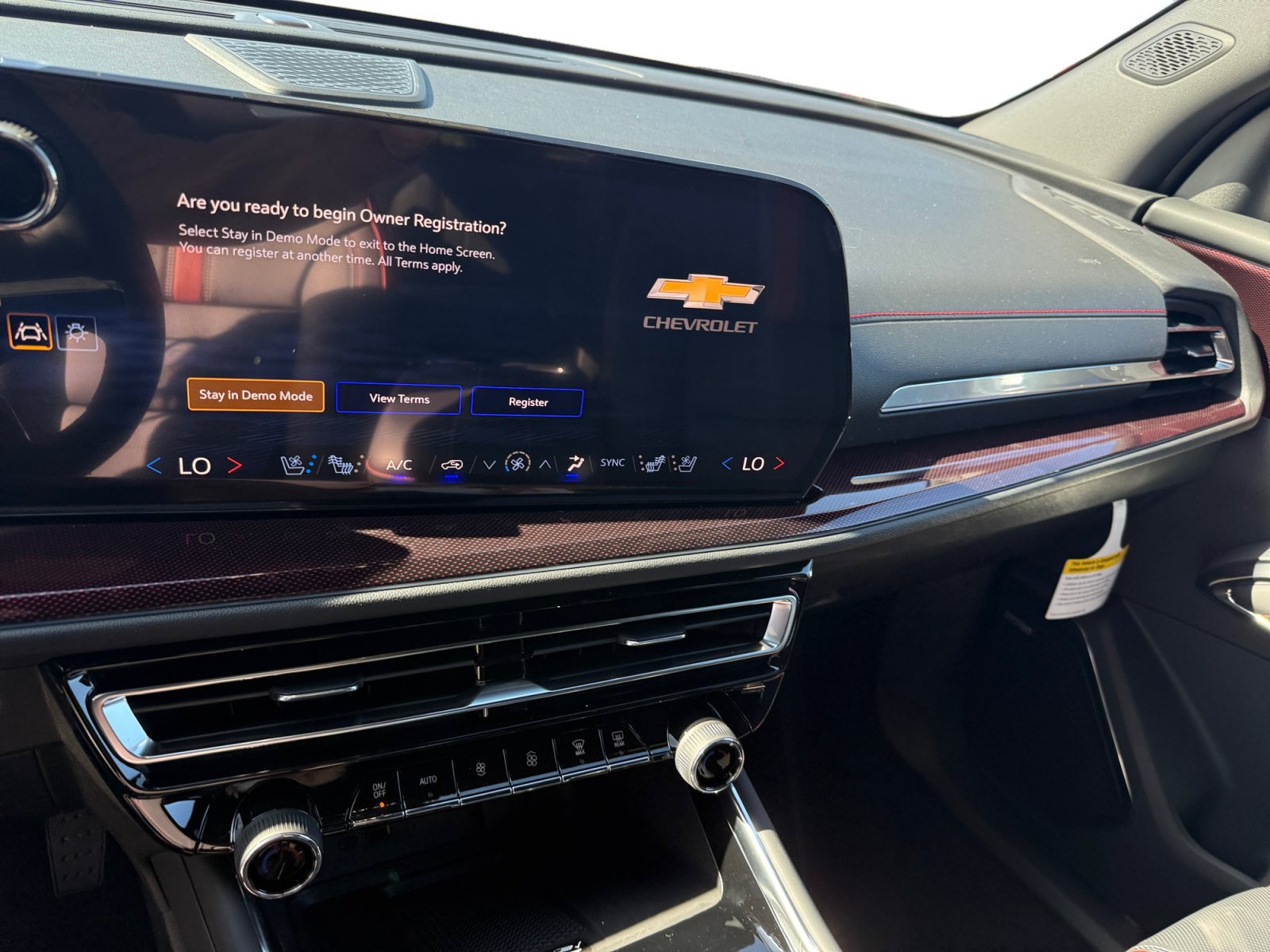 New 2027 Chevrolet Traverse RS AWD/4WD image 12