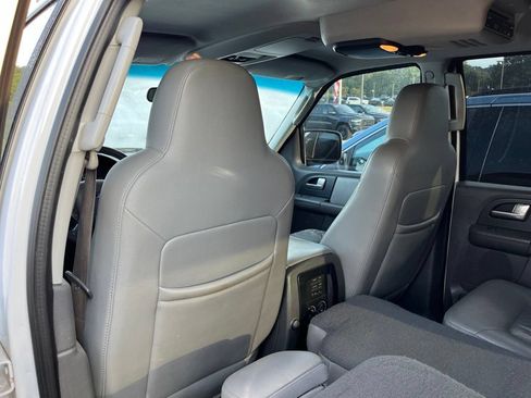 Used 2003 Ford Expedition XLT RWD image 8