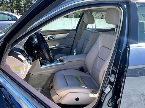Used 2014 Mercedes-Benz E 350 4MATIC Sedan image 8