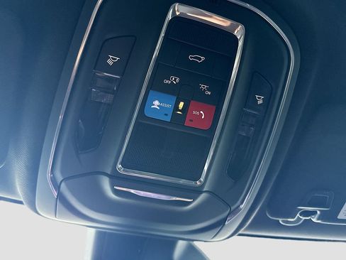 Used 2023 Jeep Grand Cherokee Altitude RWD image 34