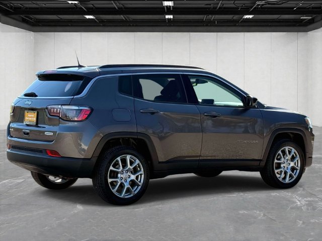 Certified 2022 Jeep Compass Latitude AWD/4WD image 5