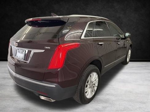 Used 2017 Cadillac XT5 FWD image 6