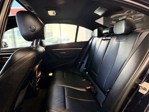 Used 2017 BMW 330i xDrive Sedan AWD/4WD image 16