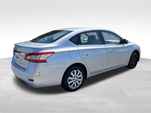 Used 2015 Nissan Sentra S FWD image 5
