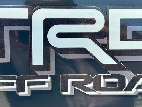 Certified 2025 Toyota Tacoma TRD Off-Road AWD/4WD image 27
