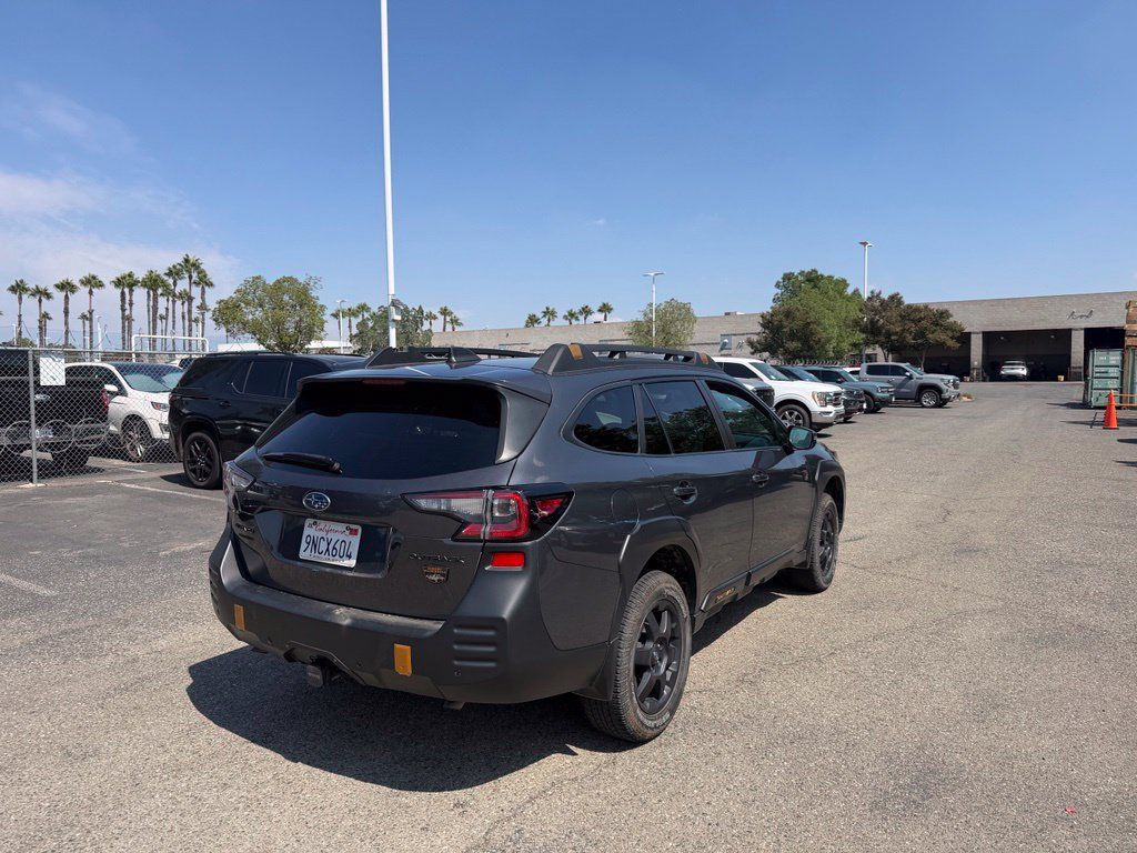 Used 2025 Subaru Outback Wilderness AWD/4WD image 3