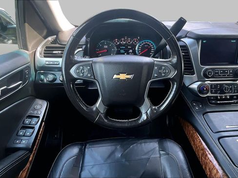 Used 2018 Chevrolet Suburban Premier AWD/4WD image 5