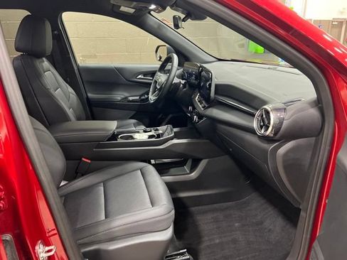 Used 2026 Chevrolet Equinox LT w/ Convenience Package II AWD/4WD image 11