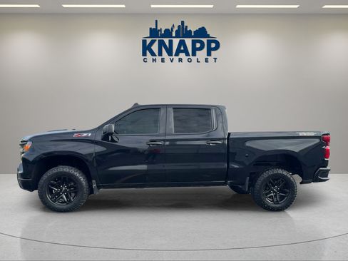 Used 2022 Chevrolet Silverado 1500 Custom Trail Boss AWD/4WD image 2
