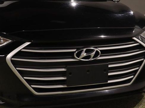 Used 2017 Hyundai Elantra SE w/ SE A/T Tech Package 03 FWD image 14