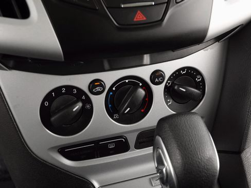 Used 2014 Ford Focus SE image 19