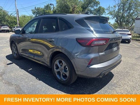 Used 2024 Ford Escape ST-Line w/ Tech Pack #1 FWD image 4